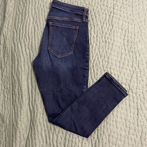 Banana Republic Factory - Curvy Skinny jeans with washwell. Size 29/8 petite.